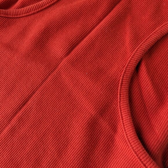 *2/$20* ZARA Tomato Red Cropped Tank Top, Size M - Picture 5 of 7